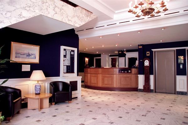 Army & Navy Club (01/05/2019)