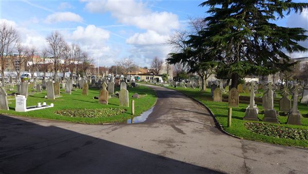 Romford Cemetery (17/04/2018)