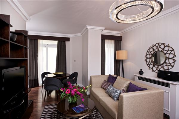 Fraser Suites Kensington (14/10/2021)